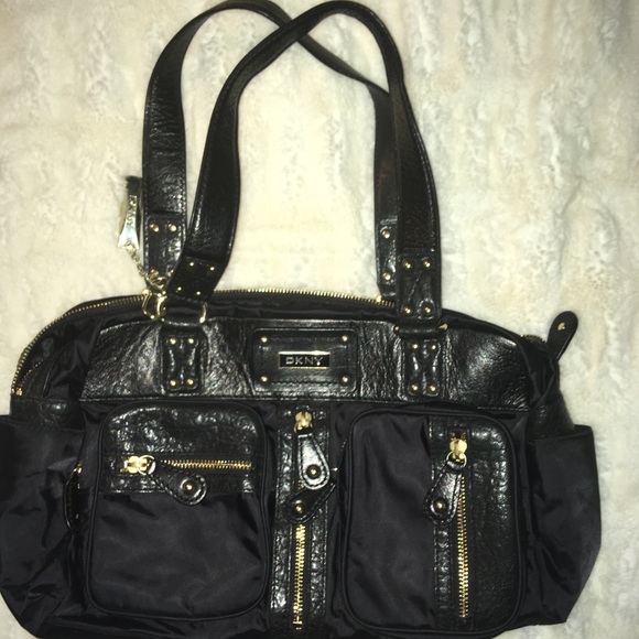 dkny black purse